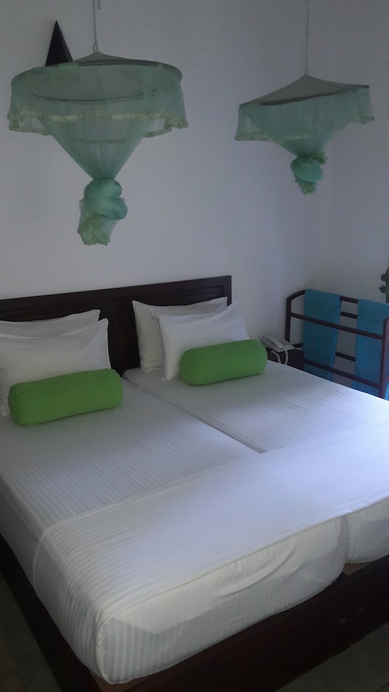 kandy holiday residence