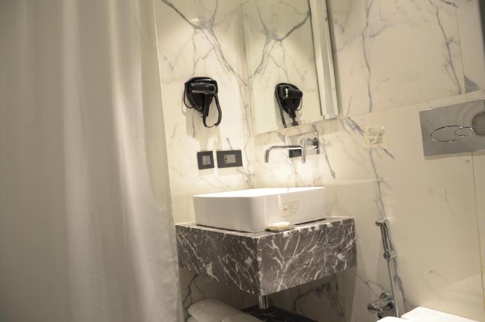 hotel connaught royale delhi