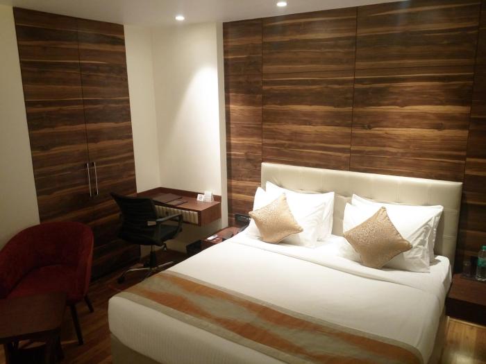 hotel connaught royale delhi