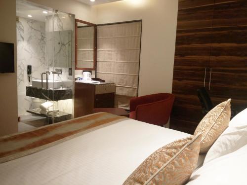 hotel connaught royale delhi