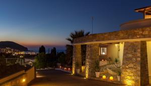 Skopelos Holidays Hotel & Spa,Skopelos>>Skiathos,5 star