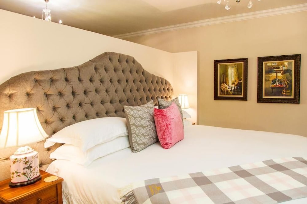 ivory manor boutique hotel