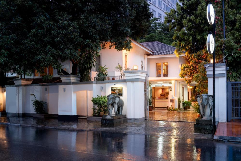 skyline boutique hotel