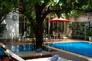 skyline boutique hotel