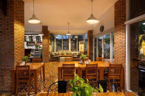 skyline boutique hotel