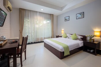 skyline boutique hotel