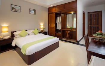 skyline boutique hotel