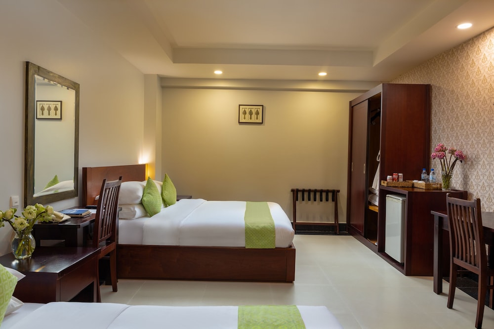 skyline boutique hotel