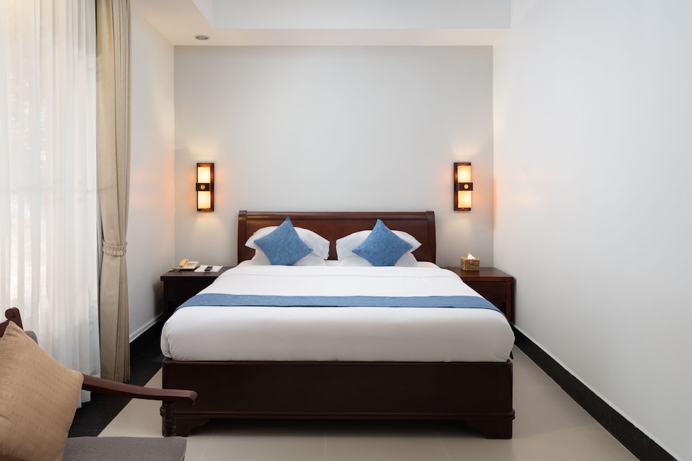 skyline boutique hotel