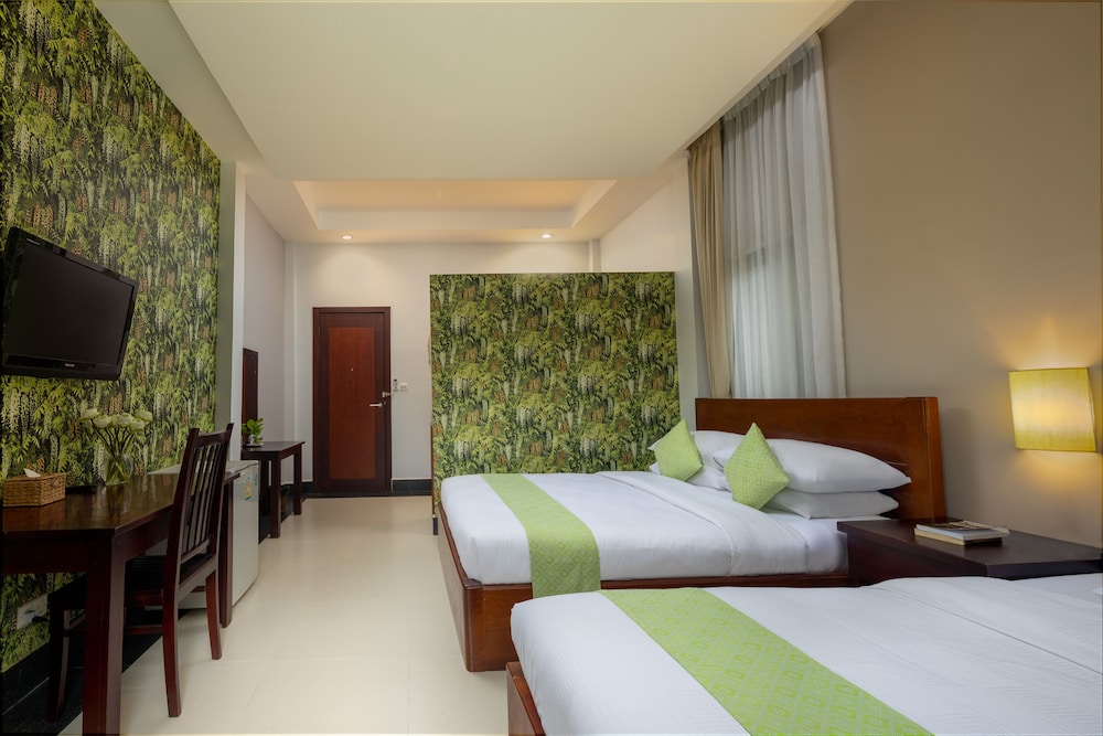 skyline boutique hotel