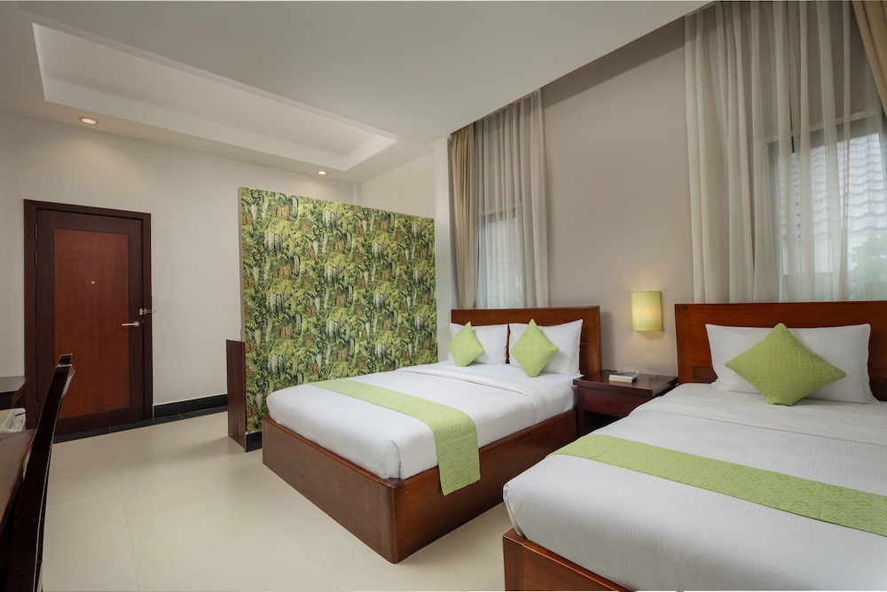 skyline boutique hotel