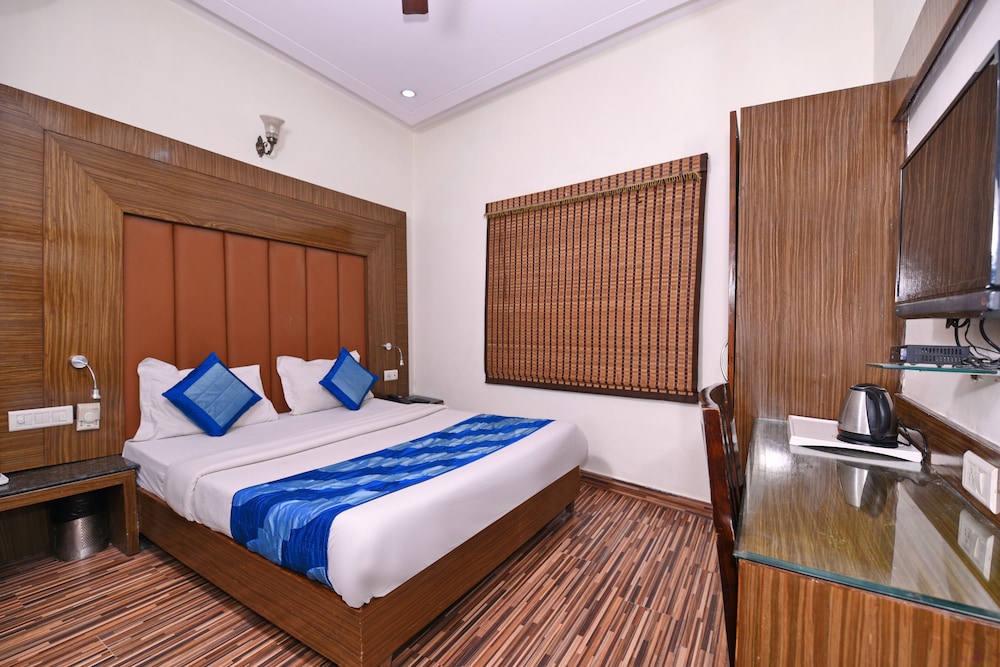 hotel mohan international