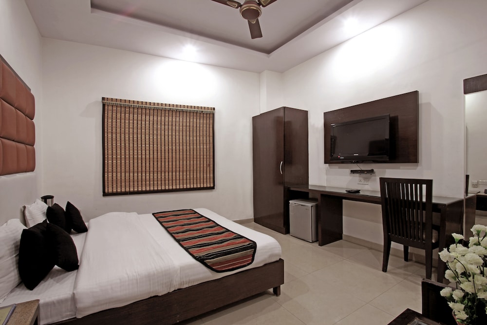 hotel mohan international