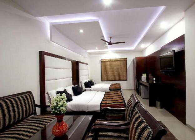 hotel mohan international