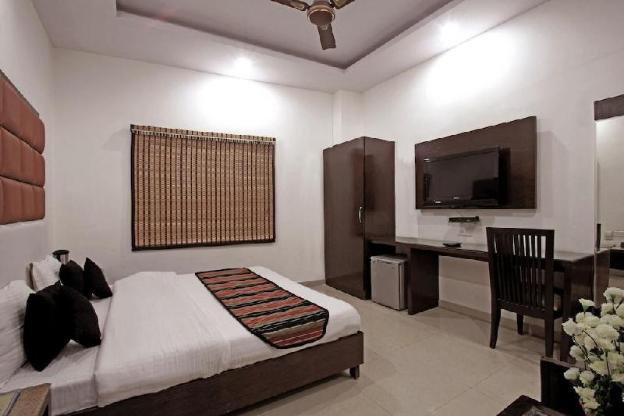 hotel mohan international