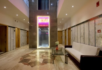 hotel mohan international