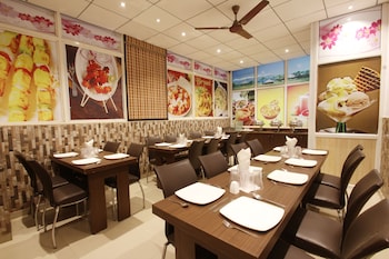 hotel mohan international