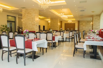 salis hotel and medical spa