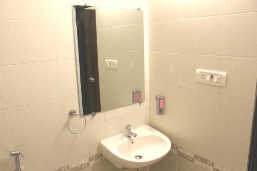 dragonfly apartments emerald