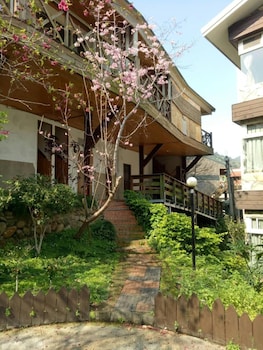 chi meng rou holiday villa