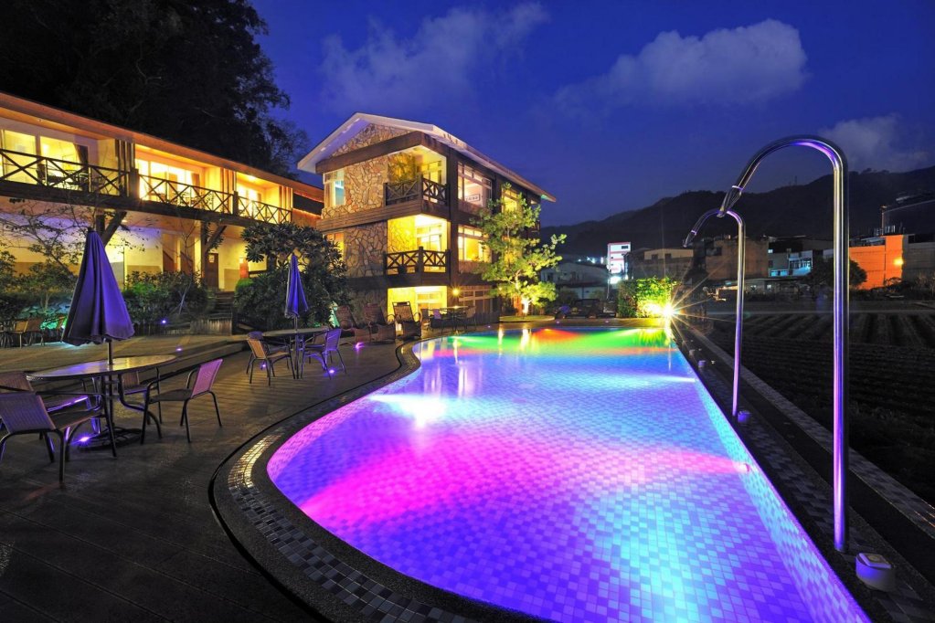 chi meng rou holiday villa
