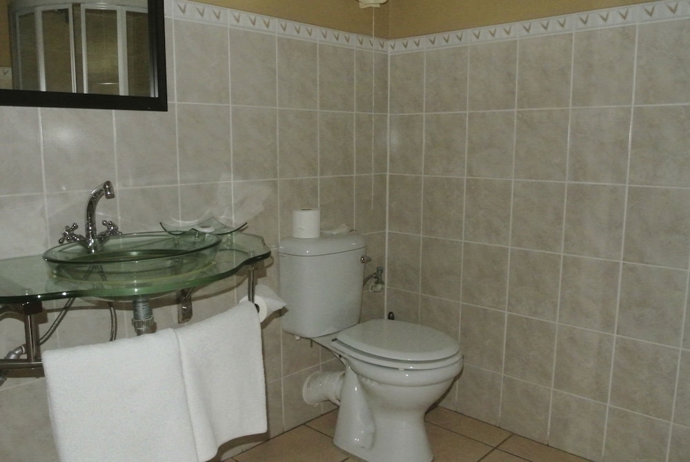 emafini country lodge