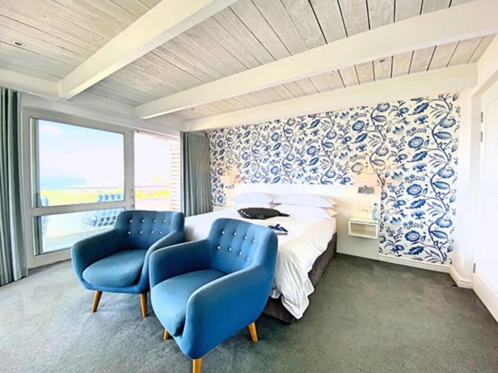 one marine drive boutique hotel