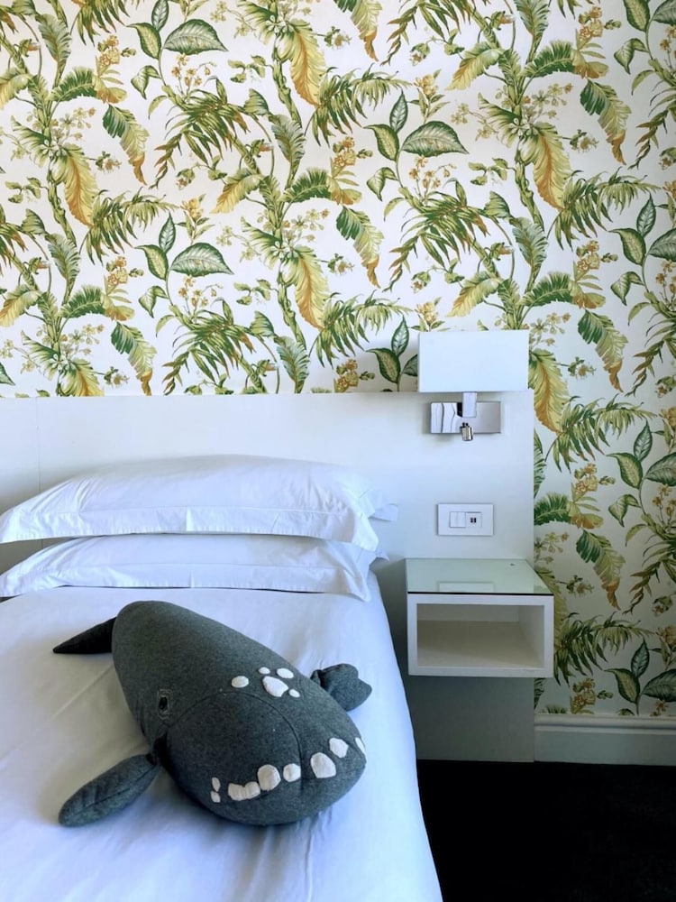 one marine drive boutique hotel