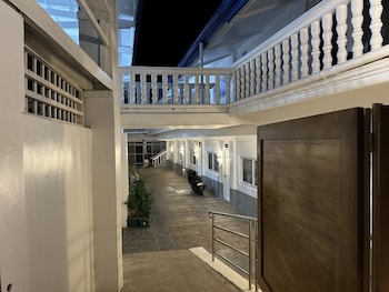 Bolabog Beach Resort,Boracay>>Balabag,2 star