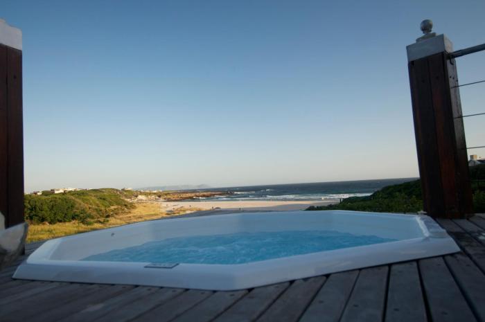 kennedys beach villa