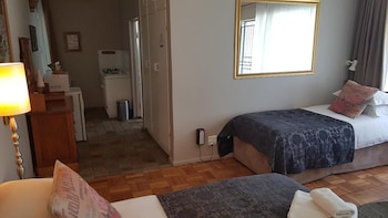 dias guest house