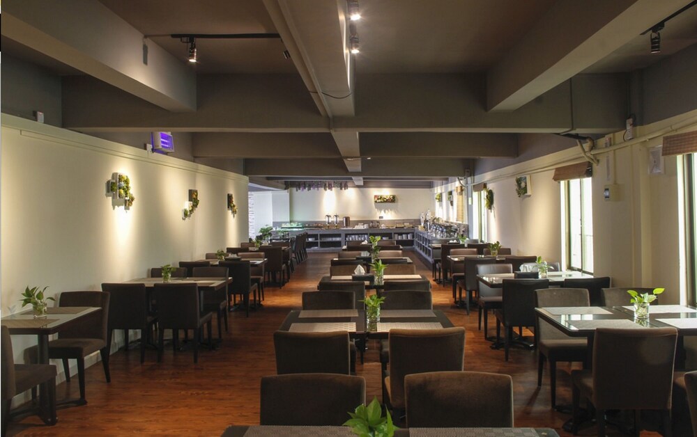 junyue internation hotel