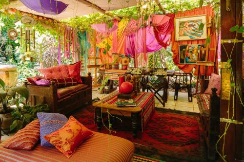 the art guesthouse