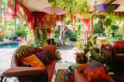 the art guesthouse