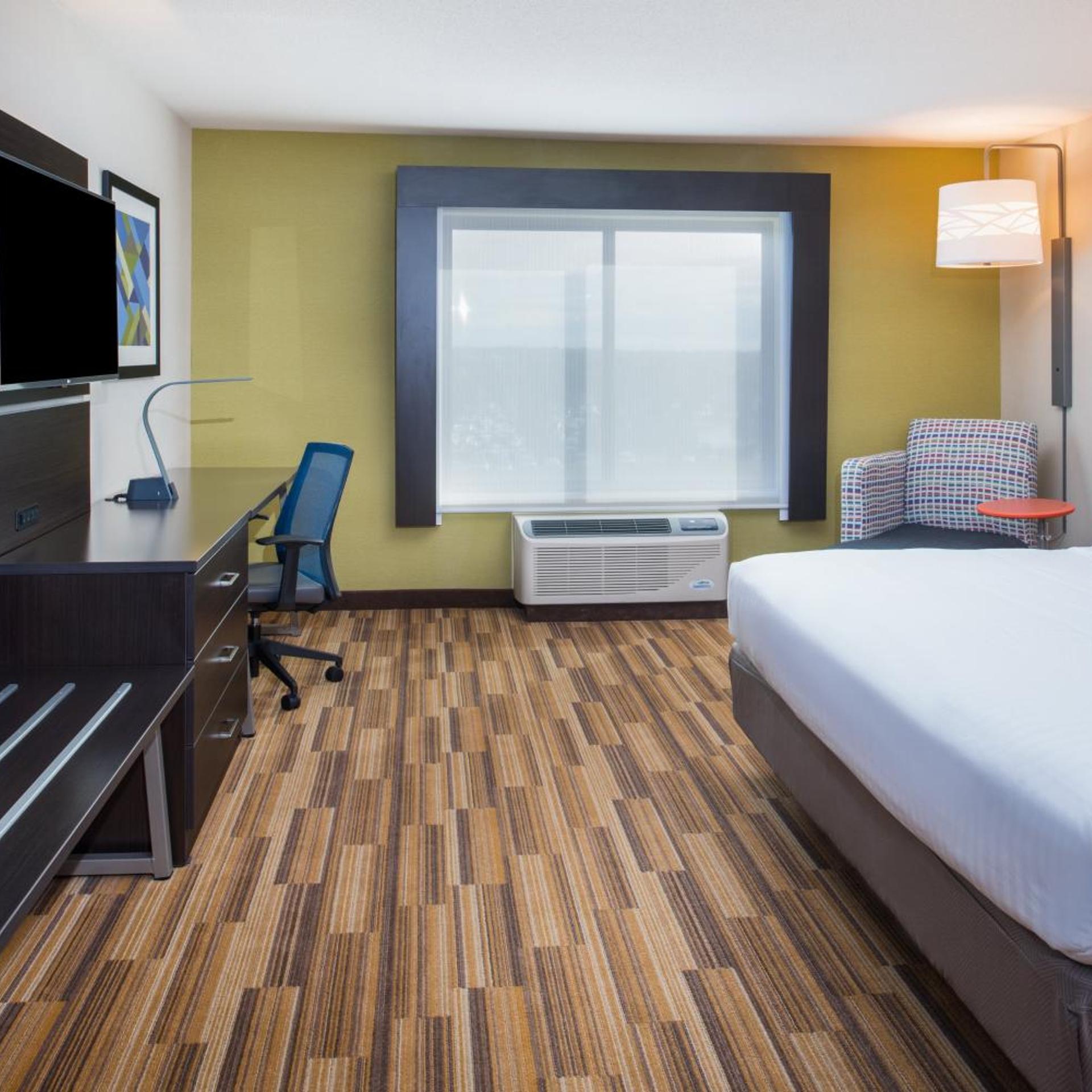 holiday inn express hotel and suites bismarck by ihg