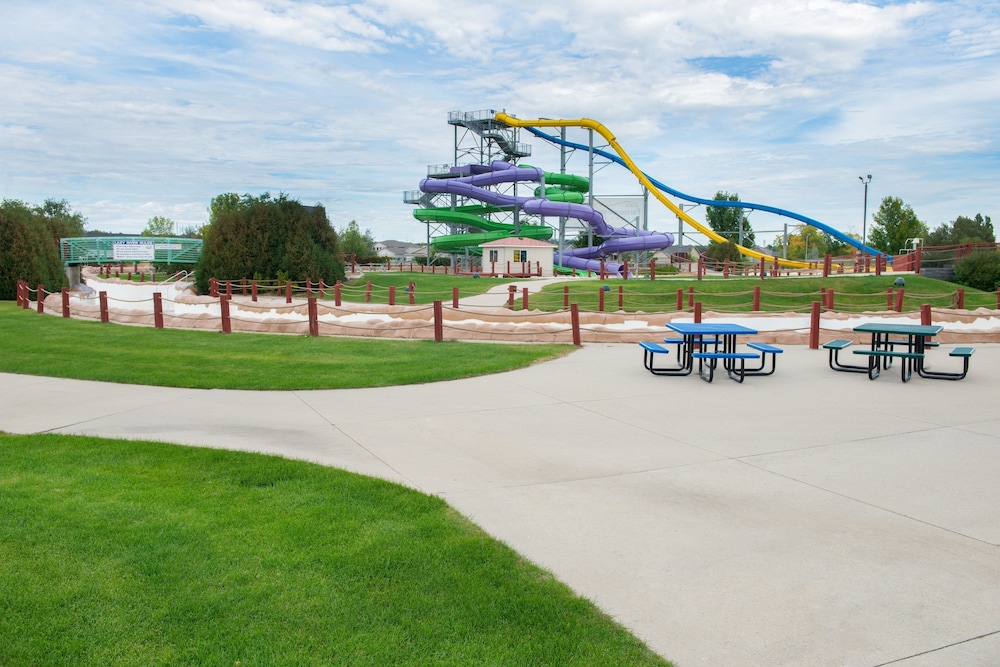 holiday inn express hotel and suites bismarck by ihg