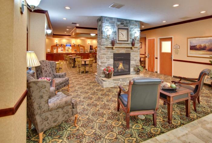 holiday inn express hotel and suites bismarck by ihg