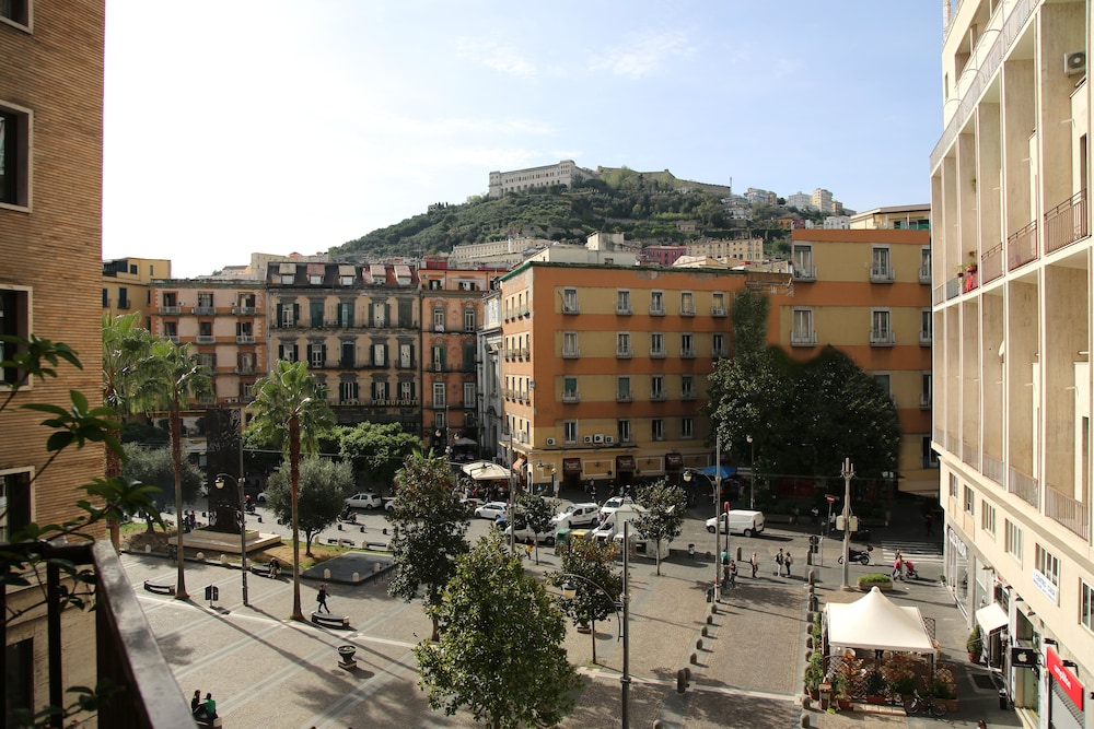 boutique hotel piazza carita
