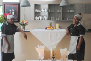 6 on morris guest lodge