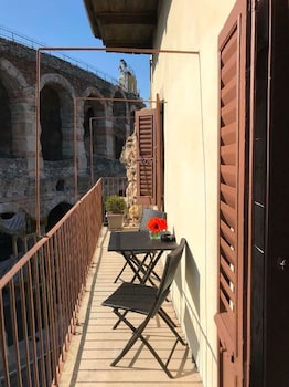 truly verona