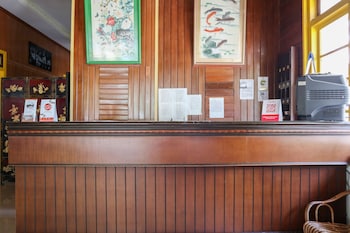 Wisma Mutiara Hotel,Near Sitti Nurbaya Bridge,2 star