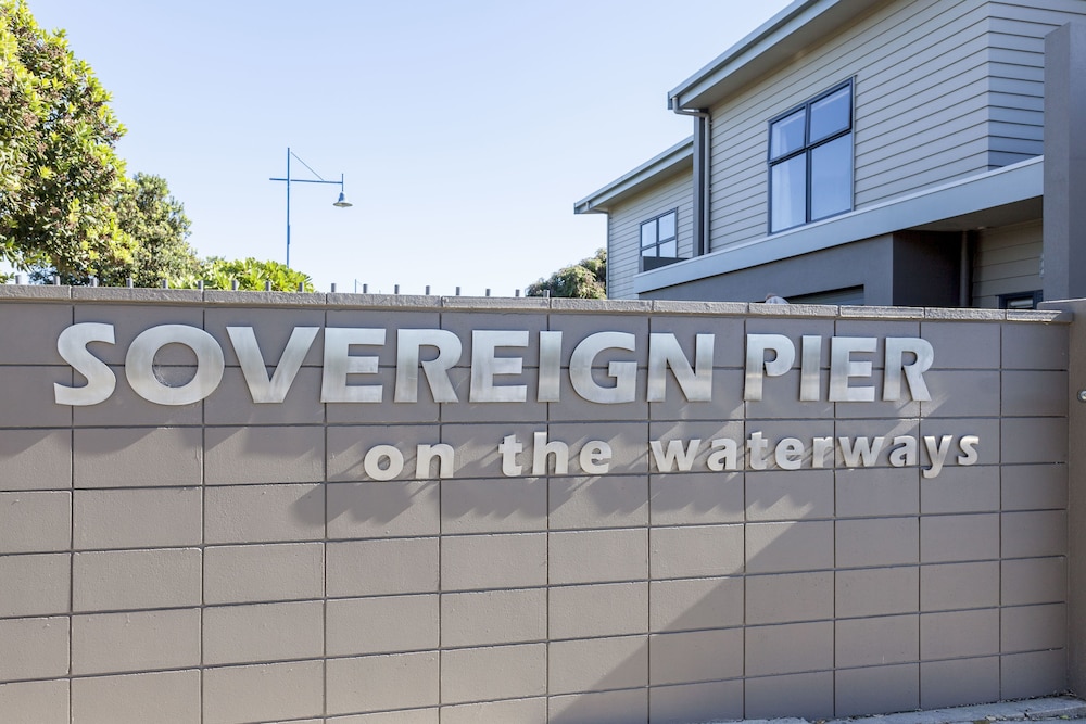 sovereign pier on the waterways