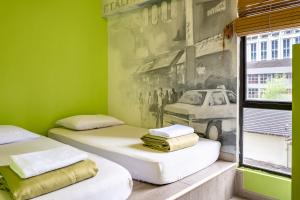 Pods The Backpackers Home & Cafe,Federal Territory Of Kuala Lumpur>>Kuala Lumpur,2 star