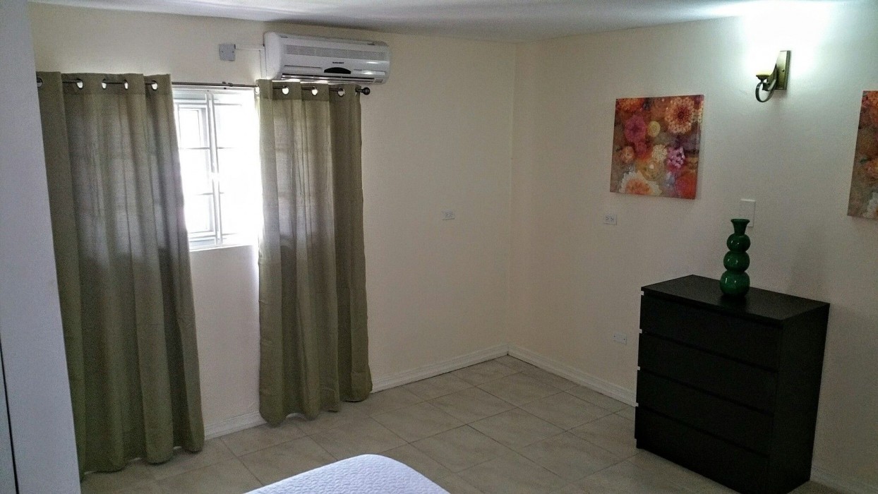 new kingston guest apartment at donhead