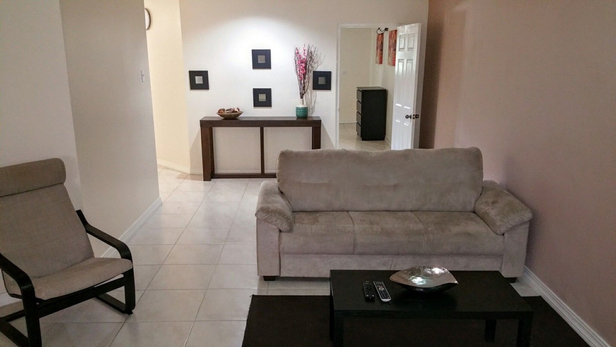 new kingston guest apartment at donhead