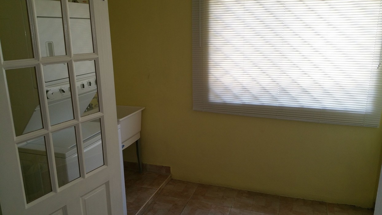 new kingston guest apartment at donhead