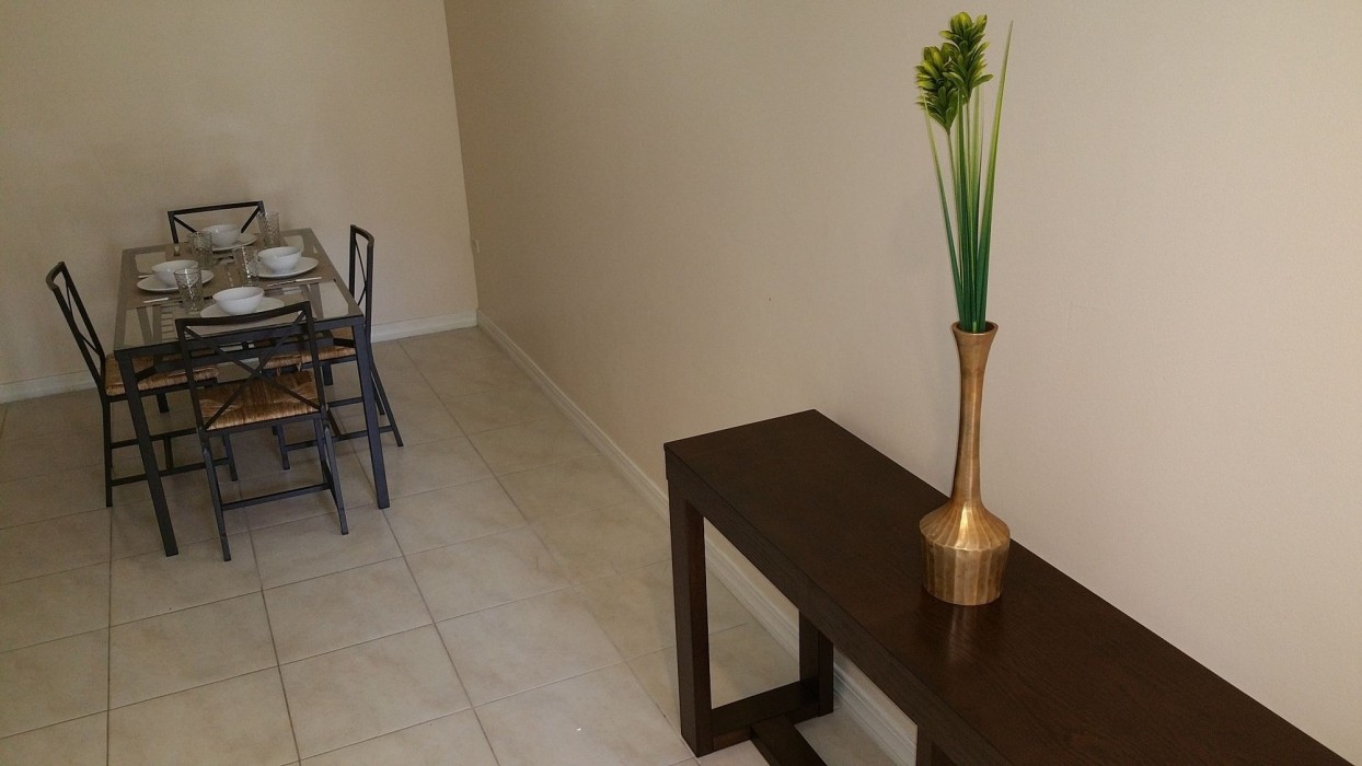 new kingston guest apartment at donhead