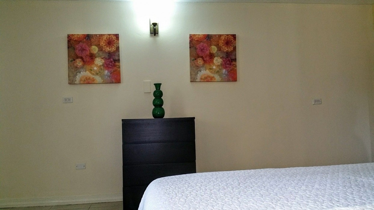 new kingston guest apartment at donhead
