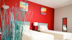 new kingston guest apartment at donhead