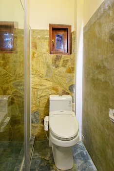 Karunakarala Ayurveda Resort,Minuwangoda>>Kammala,3.5 star